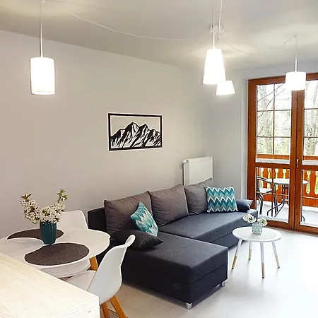 Hill Neli, Blisko Do Dworca Pkp * カルパッチ