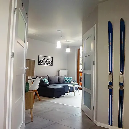 Hill Neli, Blisko Do Dworca Pkp Apartamento