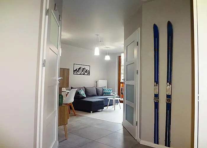 Hill Neli, Blisko Do Dworca Pkp Apartment